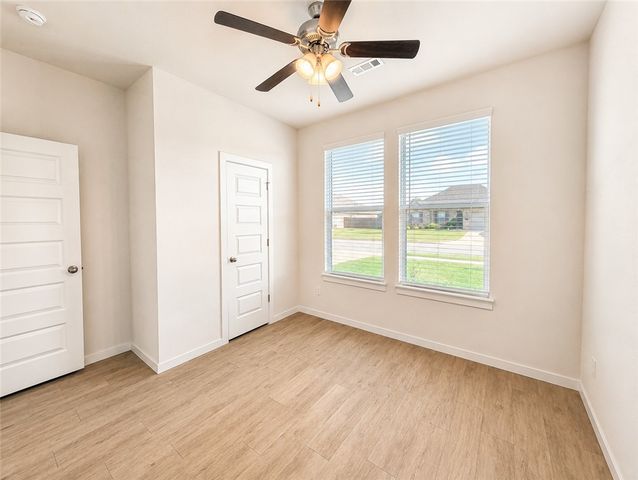 235 New York Avenue, Farmington, AR 72730