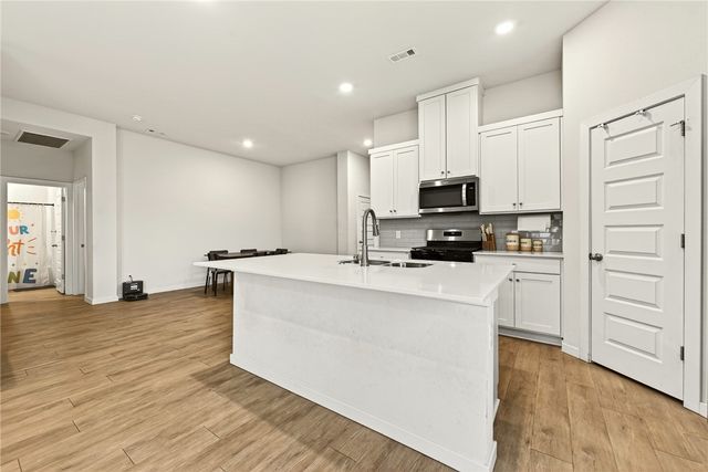 235 New York Avenue, Farmington, AR 72730