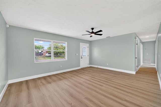 412 59TH AVENUE DRIVE W, Bradenton, FL 34207