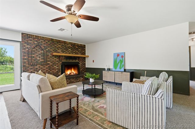 13185 S 289th East Avenue, Coweta, OK 74429