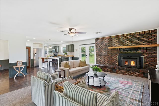 13185 S 289th East Avenue, Coweta, OK 74429