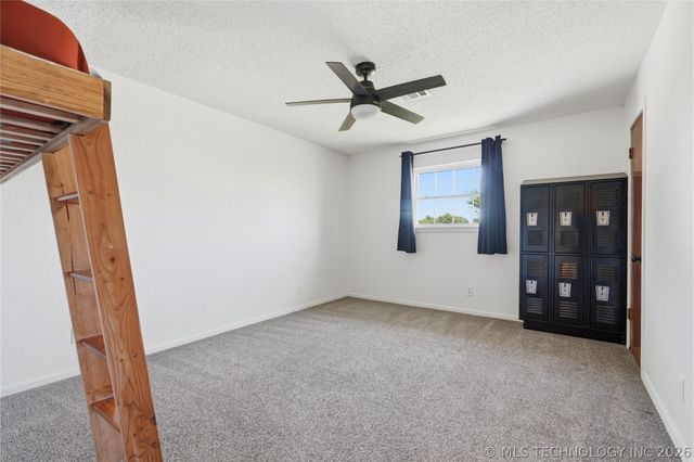 13185 S 289th East Avenue, Coweta, OK 74429