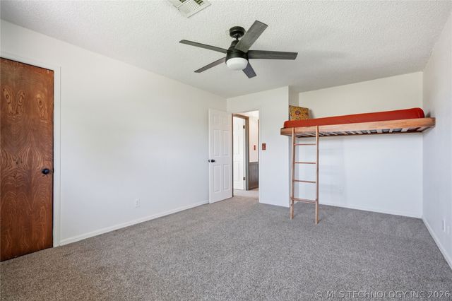 13185 S 289th East Avenue, Coweta, OK 74429