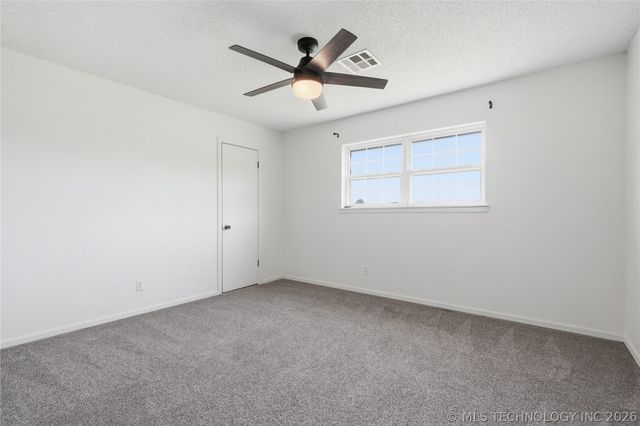 13185 S 289th East Avenue, Coweta, OK 74429