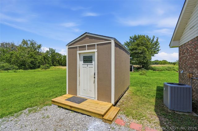 13185 S 289th East Avenue, Coweta, OK 74429