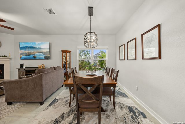 8302 Nutley Ct, Converse, TX 78109