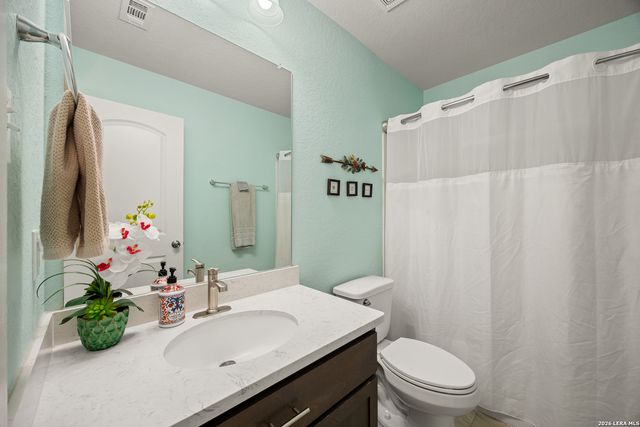 8302 Nutley Ct, Converse, TX 78109