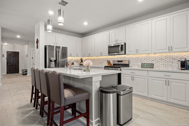 8302 Nutley Ct, Converse, TX 78109