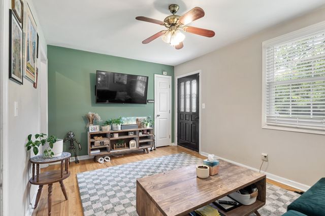 712 Delray Dr, Nashville, TN 37209