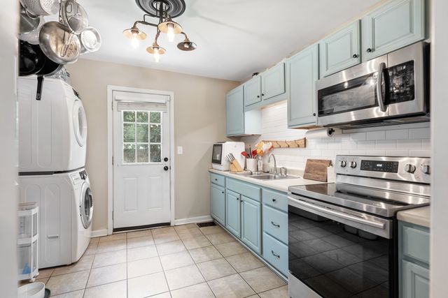 712 Delray Dr, Nashville, TN 37209