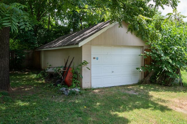 712 Delray Dr, Nashville, TN 37209