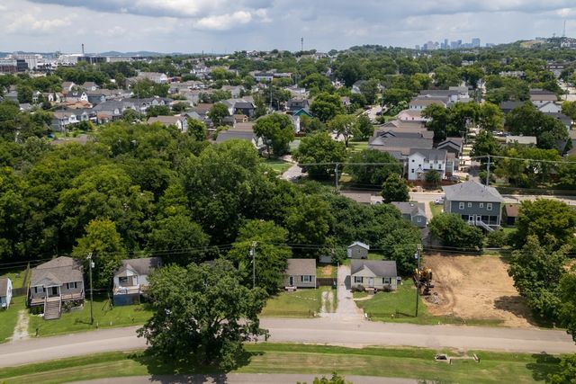 712 Delray Dr, Nashville, TN 37209