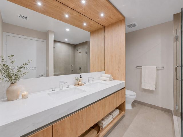 11 NE 6th Street 809, Miami, FL 33132