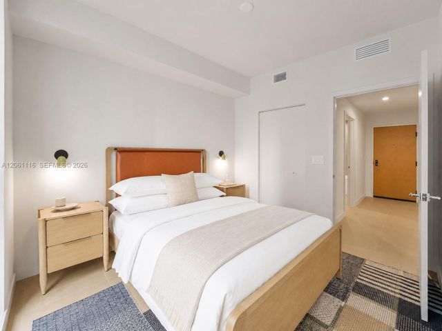 11 NE 6th Street 809, Miami, FL 33132