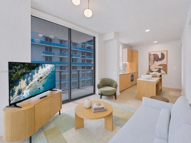 11 NE 6th Street 809, Miami, FL 33132