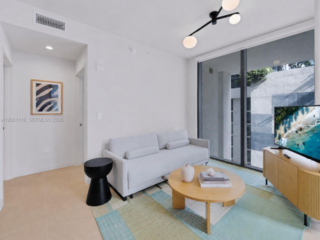 11 NE 6th Street 809, Miami, FL 33132