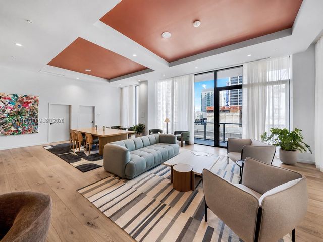11 NE 6th Street 809, Miami, FL 33132
