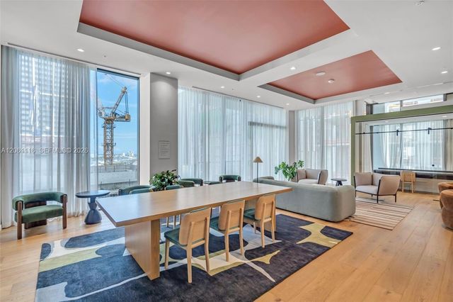 11 NE 6th Street 809, Miami, FL 33132