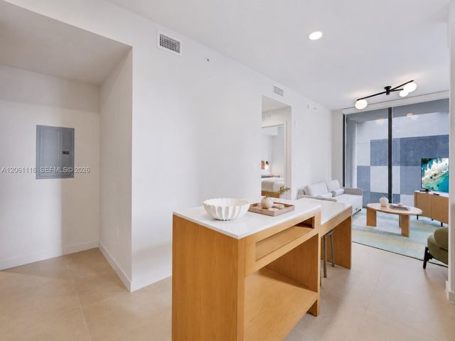 11 NE 6th Street 809, Miami, FL 33132
