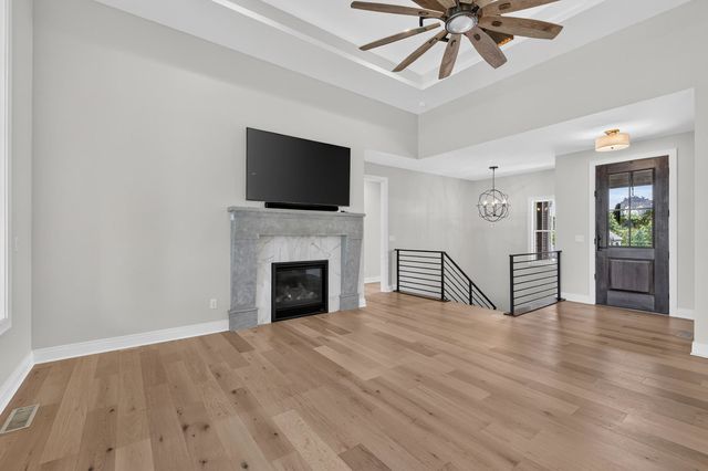 5077 Oak Ridge Court, Bettendorf, IA 52722