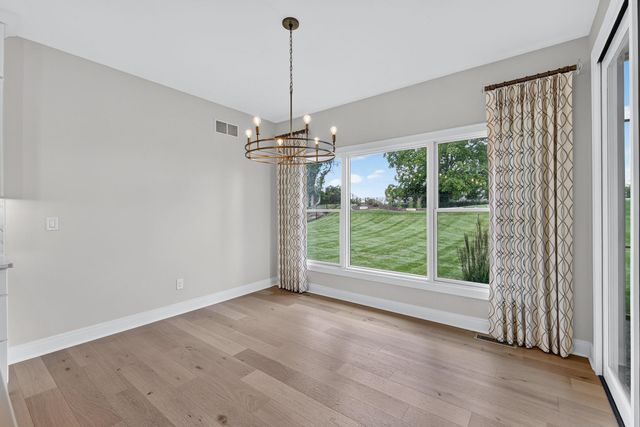 5077 Oak Ridge Court, Bettendorf, IA 52722