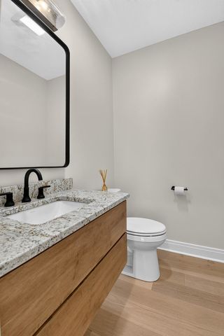 5077 Oak Ridge Court, Bettendorf, IA 52722