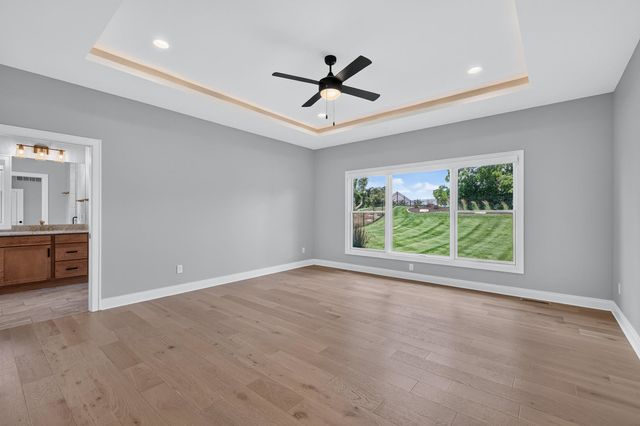 5077 Oak Ridge Court, Bettendorf, IA 52722