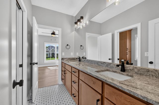 5077 Oak Ridge Court, Bettendorf, IA 52722