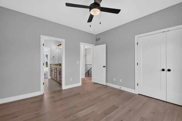 5077 Oak Ridge Court, Bettendorf, IA 52722