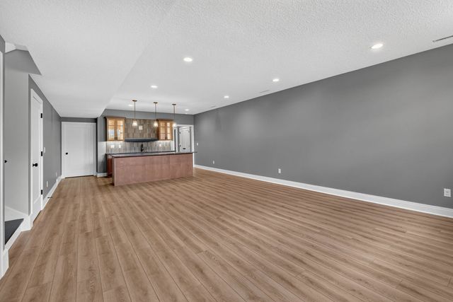 5077 Oak Ridge Court, Bettendorf, IA 52722