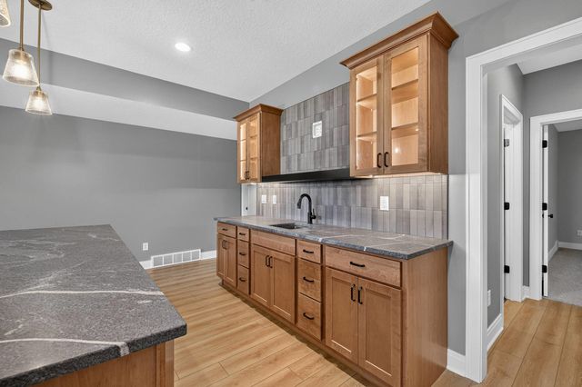 5077 Oak Ridge Court, Bettendorf, IA 52722