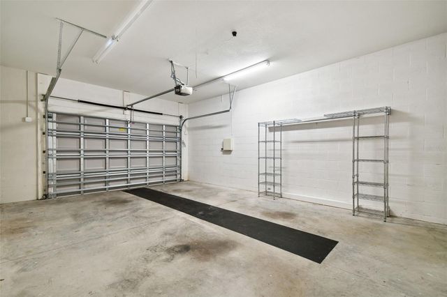 4002 W MULLEN AVENUE, Tampa, FL 33609