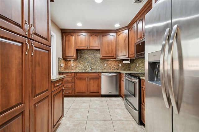 4002 W MULLEN AVENUE, Tampa, FL 33609