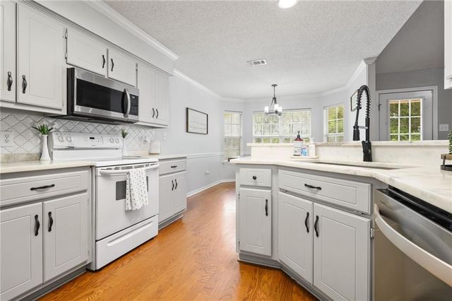 10545 Elgin Drive S, Grand Bay, AL 36541