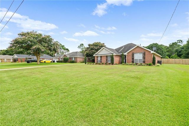 10545 Elgin Drive S, Grand Bay, AL 36541