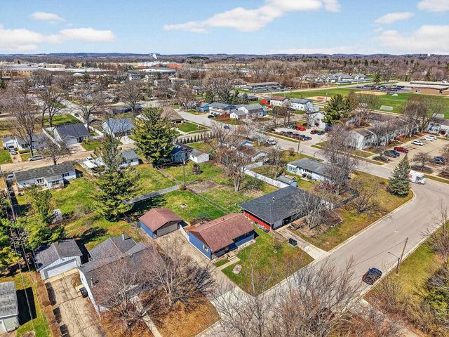 1010 Grant Street, Fort Atkinson, WI 53538