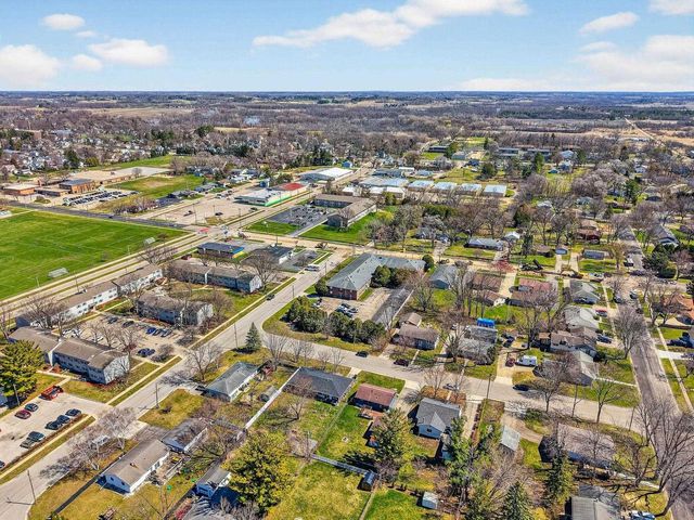 1010 Grant Street, Fort Atkinson, WI 53538