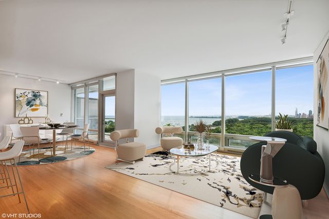 340 E Randolph Street 803, Chicago, IL 60601