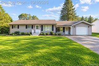 2700 W Walton Boulevard, Waterford, MI 48329