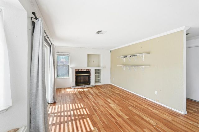 2720 River Cove Dr, Riverbank, CA 95367