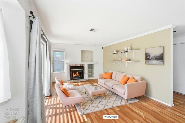 2720 River Cove Dr, Riverbank, CA 95367