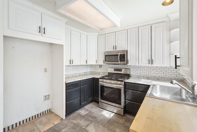 2720 River Cove Dr, Riverbank, CA 95367