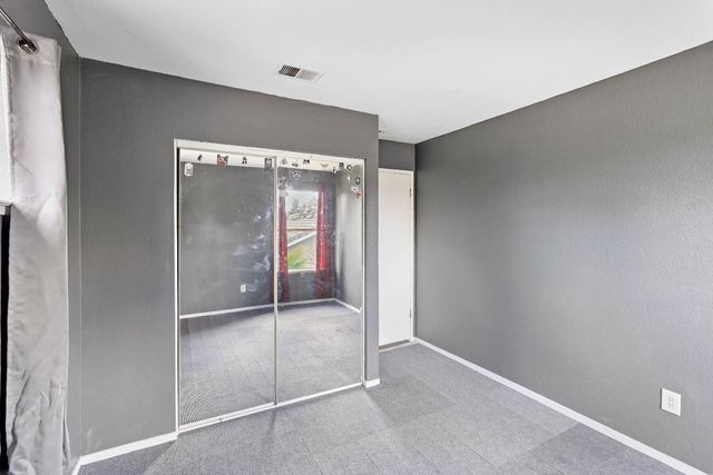 2720 River Cove Dr, Riverbank, CA 95367