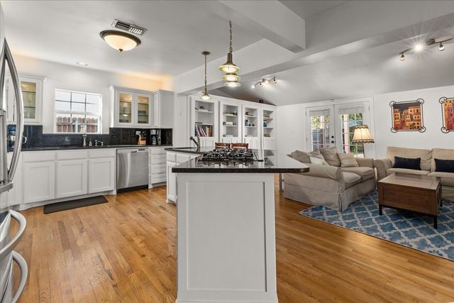 4520 Birchman Avenue, Fort Worth, TX 76107