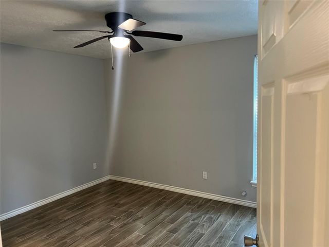 2375 Virginia Court B, Montgomery, TX 77316