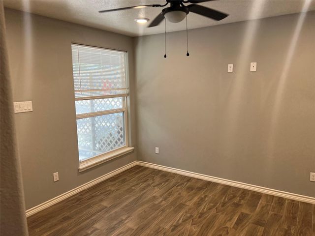 2375 Virginia Court B, Montgomery, TX 77316