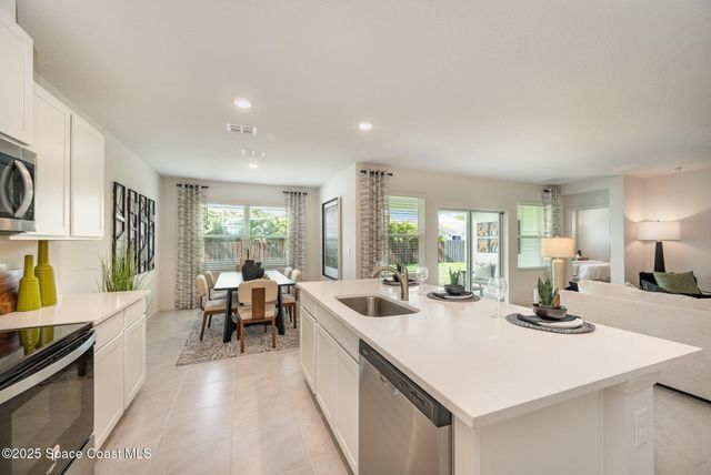 2732 Indian River Parkway, Mims, FL 32754