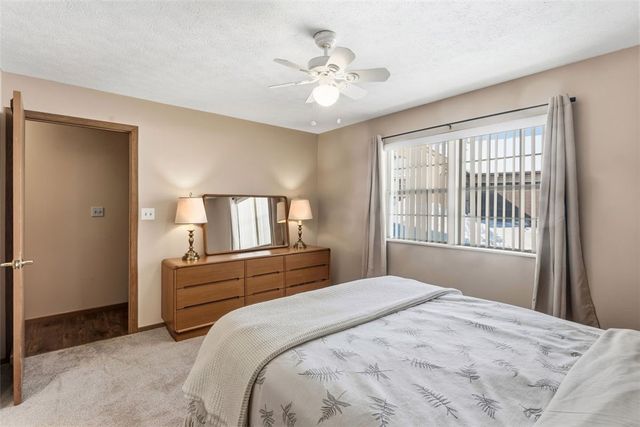 141 Cambridge Dr, Springdale Twp, PA 15049