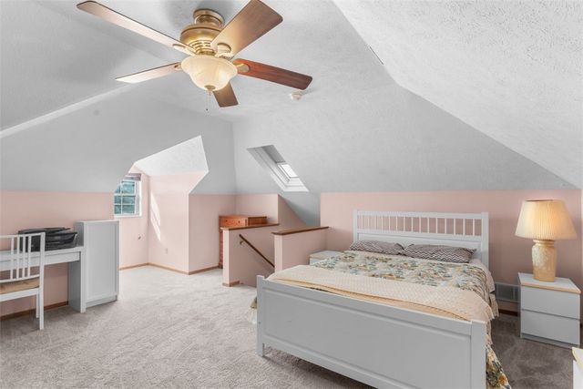 141 Cambridge Dr, Springdale Twp, PA 15049