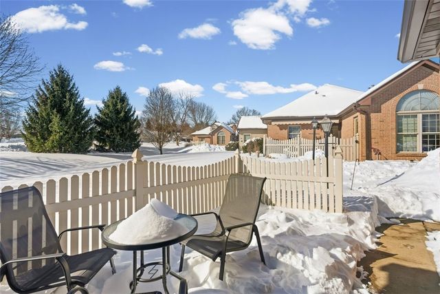 141 Cambridge Dr, Springdale Twp, PA 15049